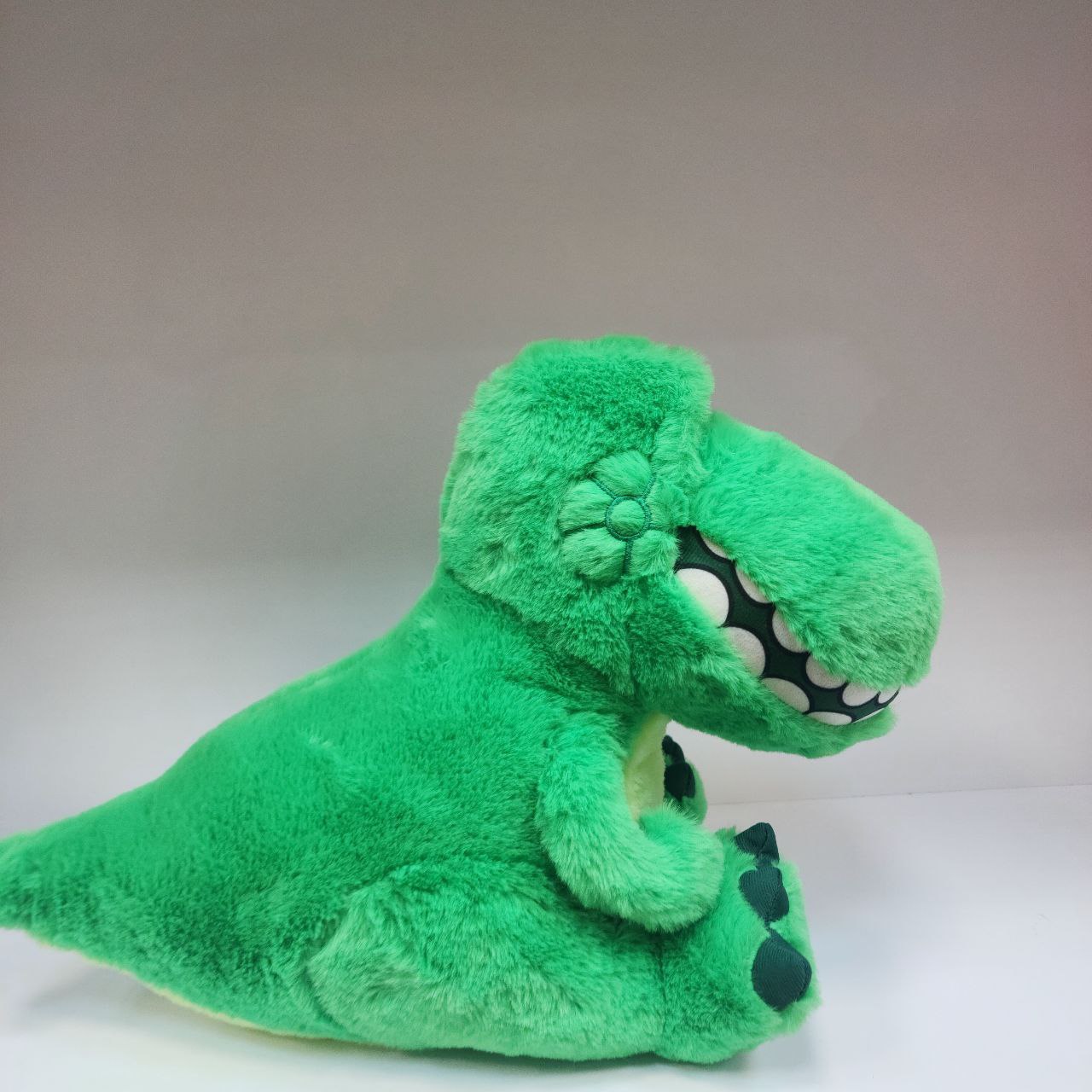 photo_2025-09-03_02-04-39 عروسک اژدهای سبز محصول شماره S1127 - تصویر 2